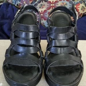 Born Black Leather Sandals Size 6